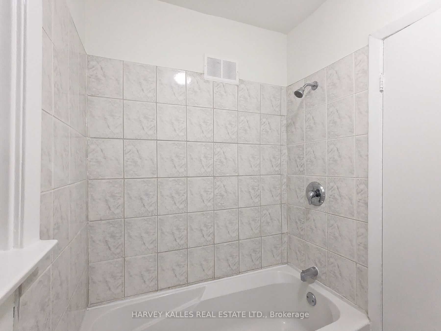 242 Robina Avenue Main Property Photo 12