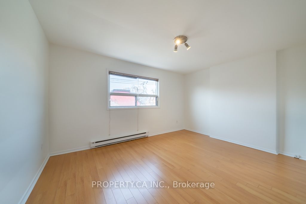 281 Augusta Avenue 2-3 Property Photo 2