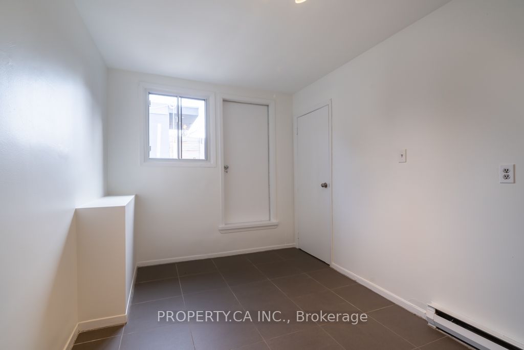 281 Augusta Avenue 2-3 Property Photo 8
