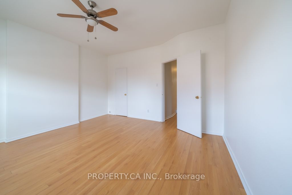 281 Augusta Avenue 2-3 Property Photo 9