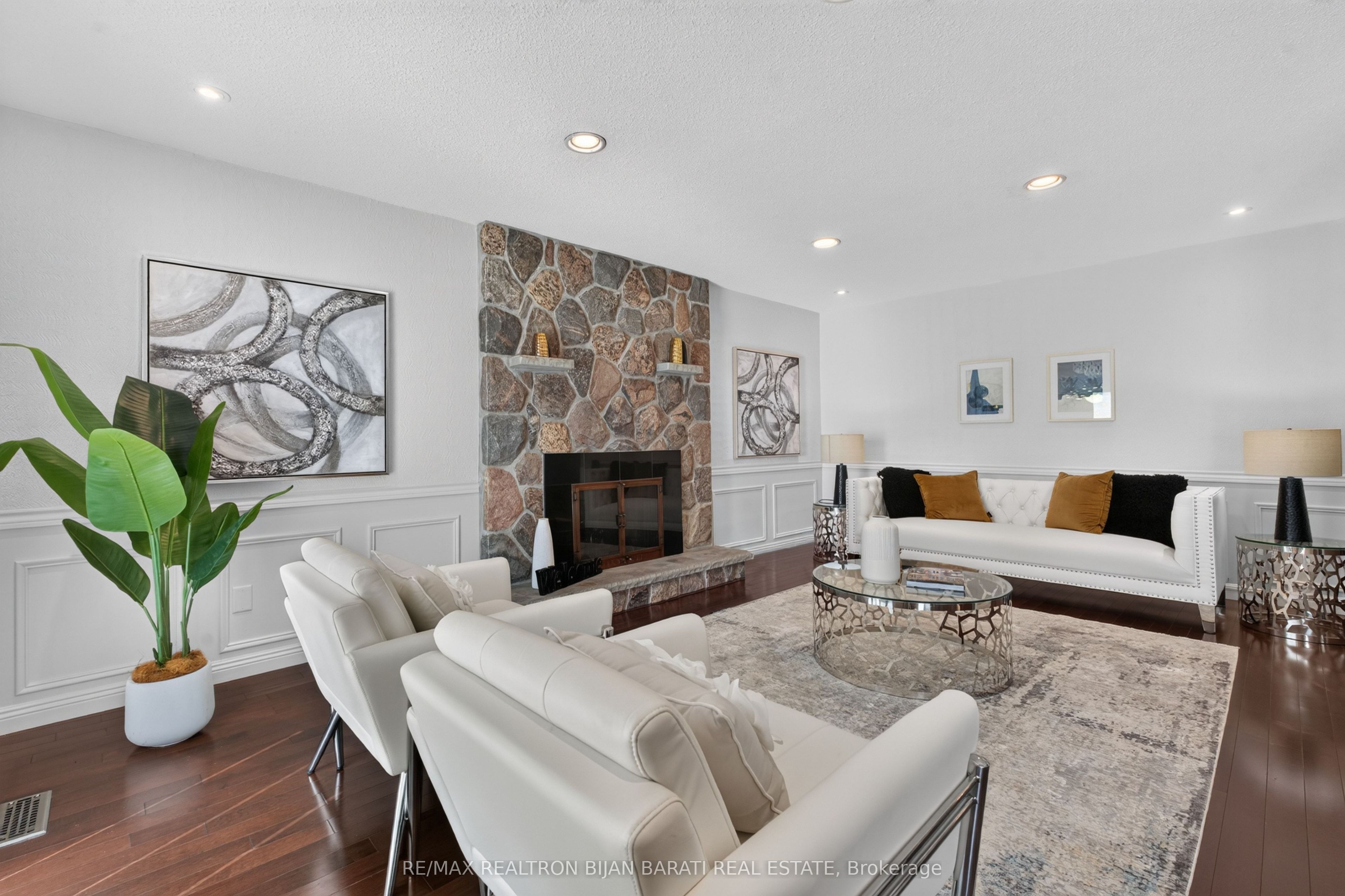 26 Saddletree Drive Property Photo 13