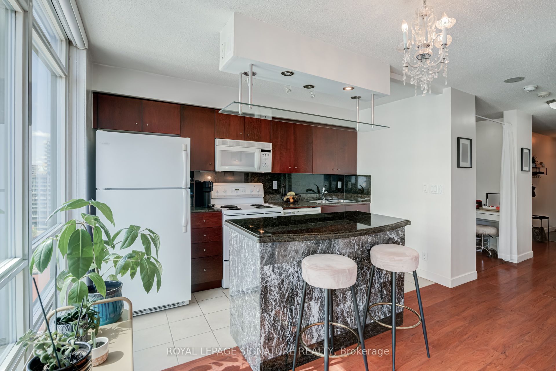 381 Front Street W 2101