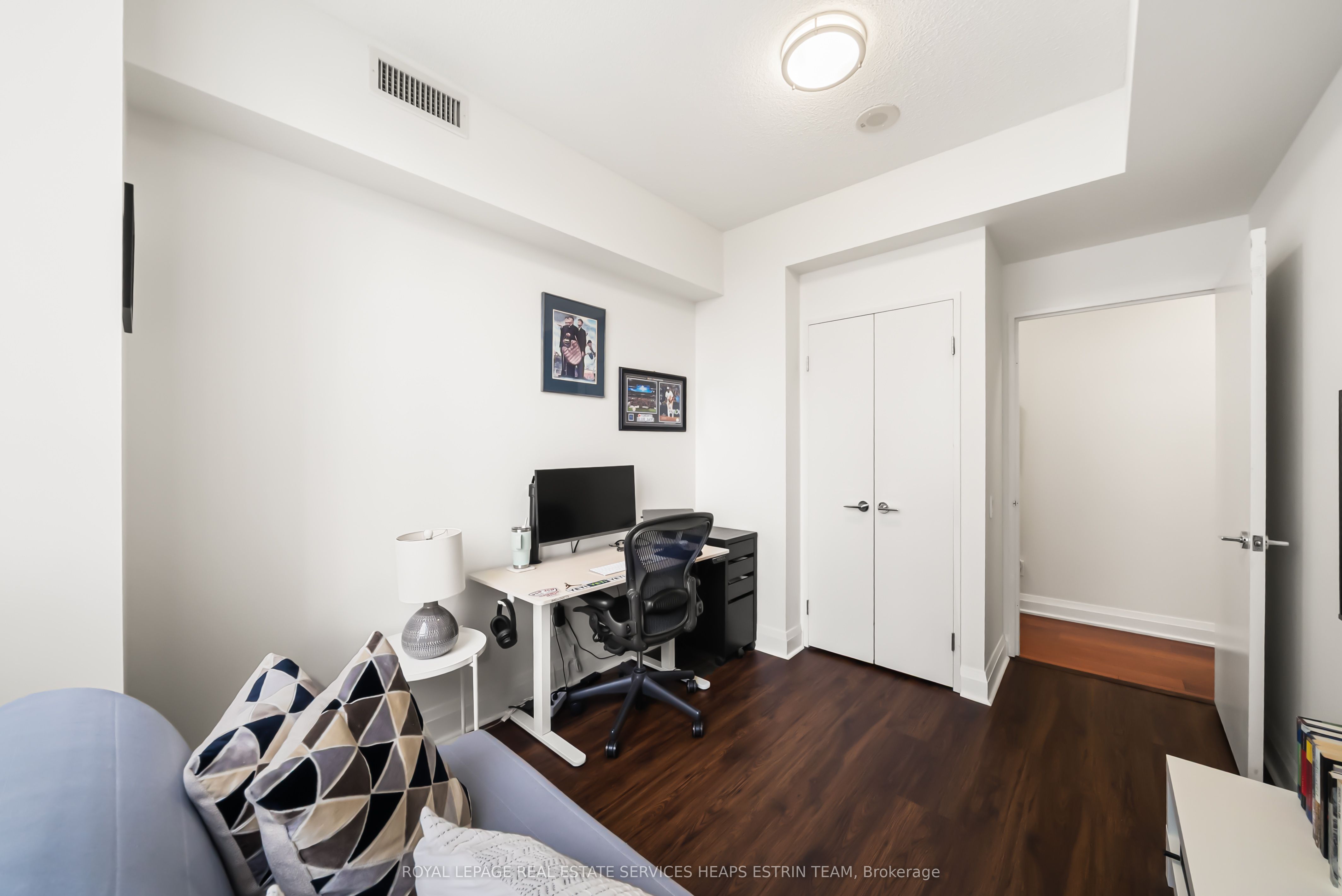 83 Redpath Avenue 704 Property Photo 17