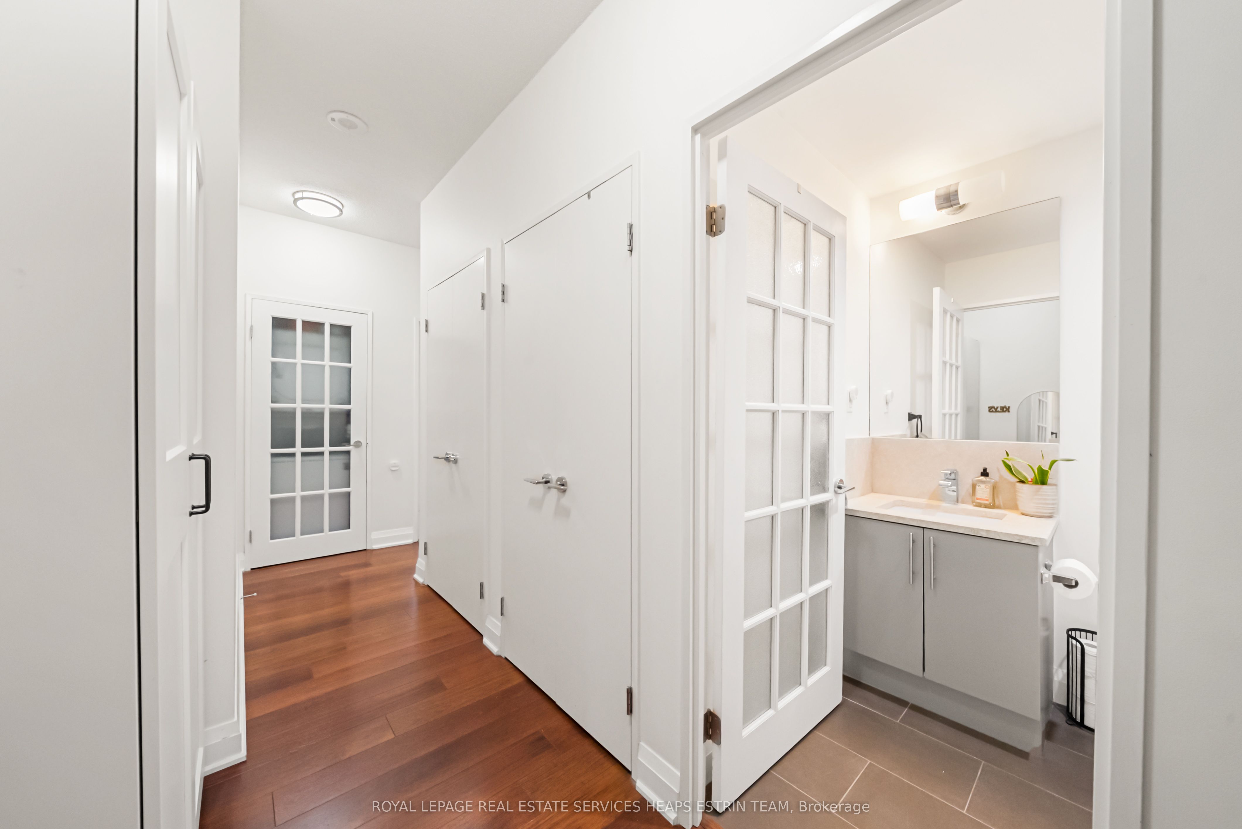 83 Redpath Avenue 704 Property Photo 18