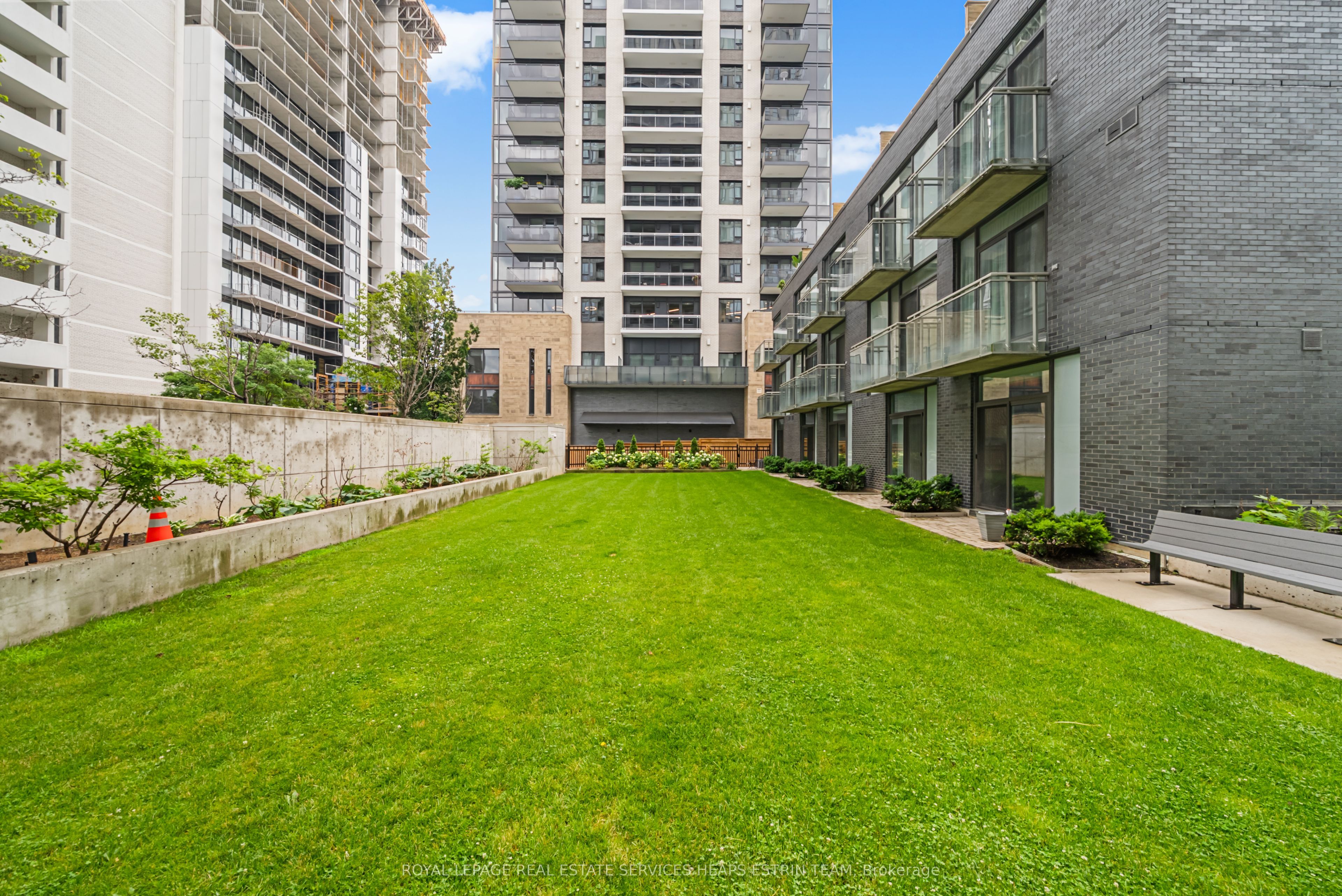 83 Redpath Avenue 704 Property Photo 31