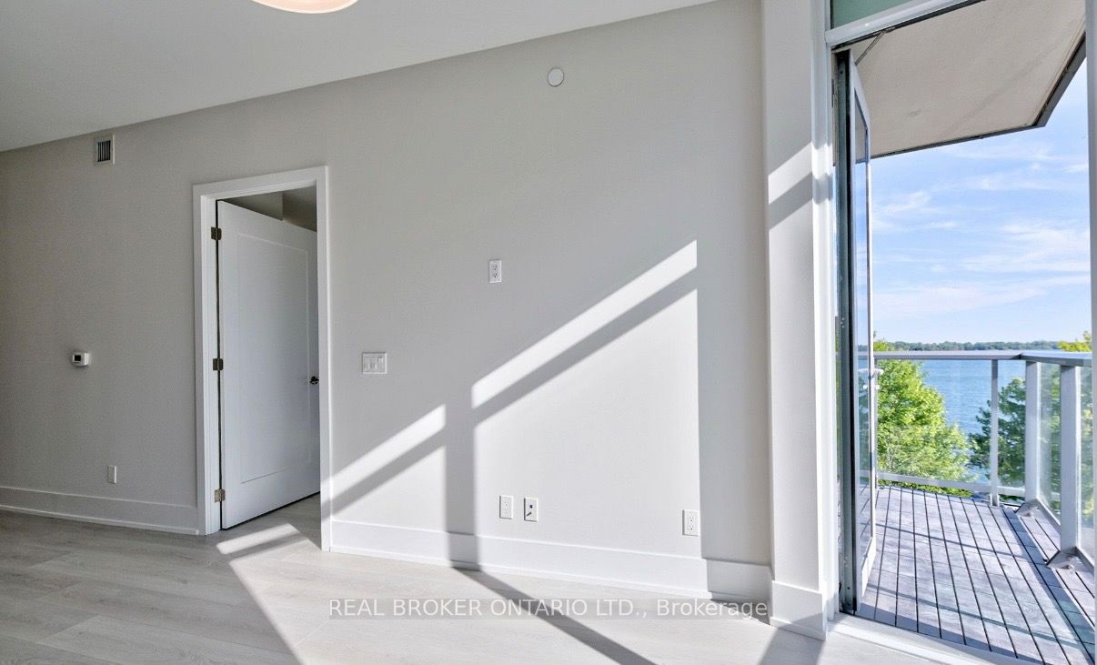 55 Merchants' Wharf 325 Property Photo 5