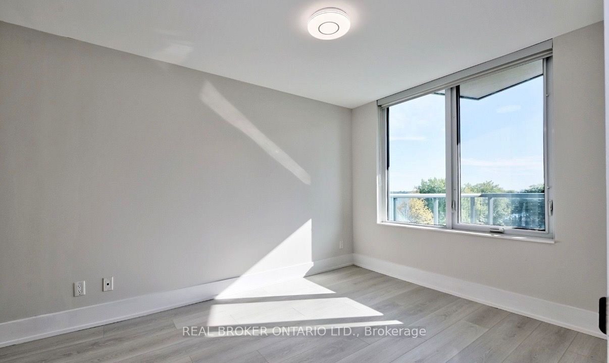 55 Merchants' Wharf 325 Property Photo 8