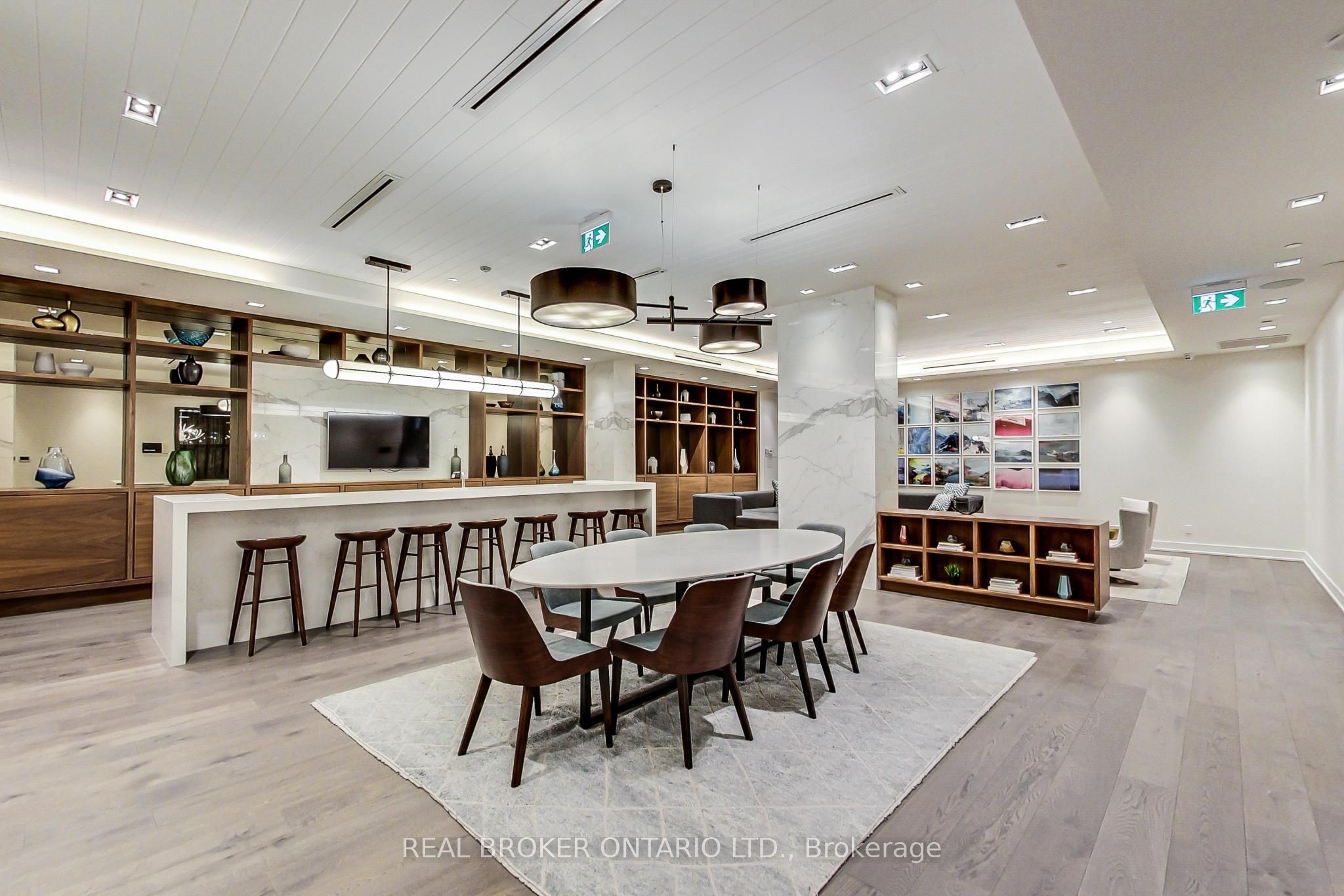 55 Merchants' Wharf 325 Property Photo 15