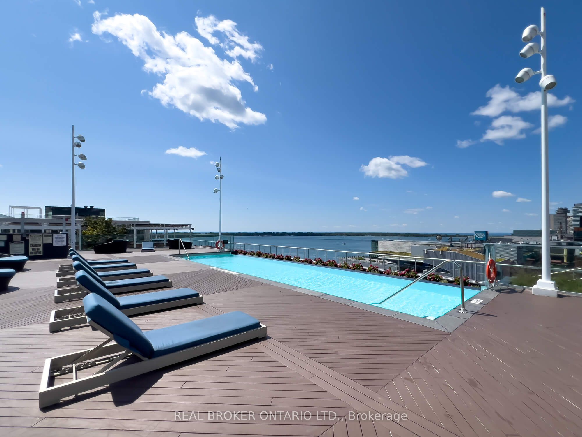 55 Merchants' Wharf 325 Property Photo 16