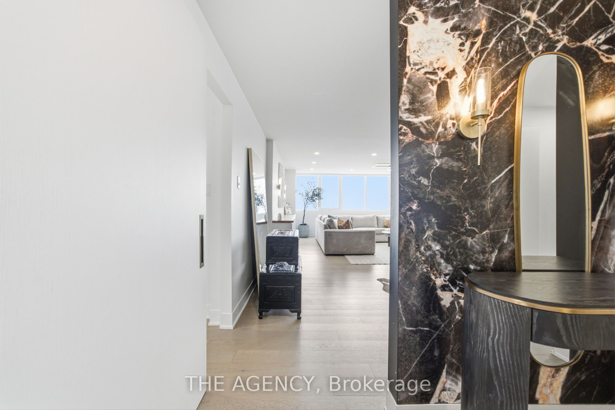 256 Jarvis Street 15c Property Photo 1
