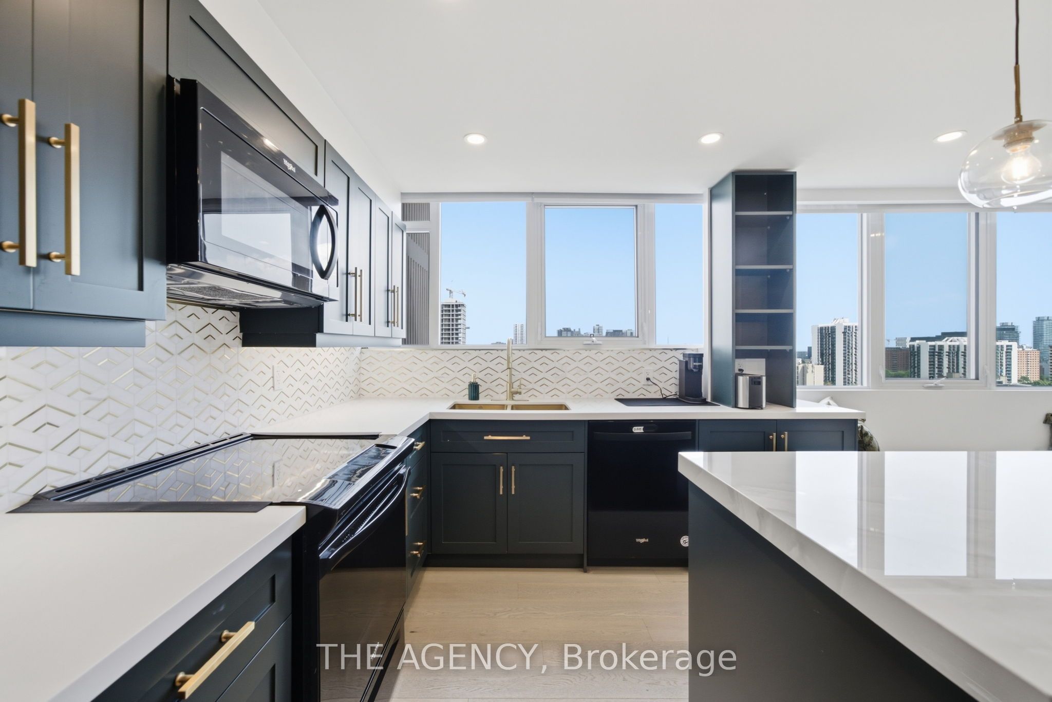 256 Jarvis Street 15c Property Photo 12