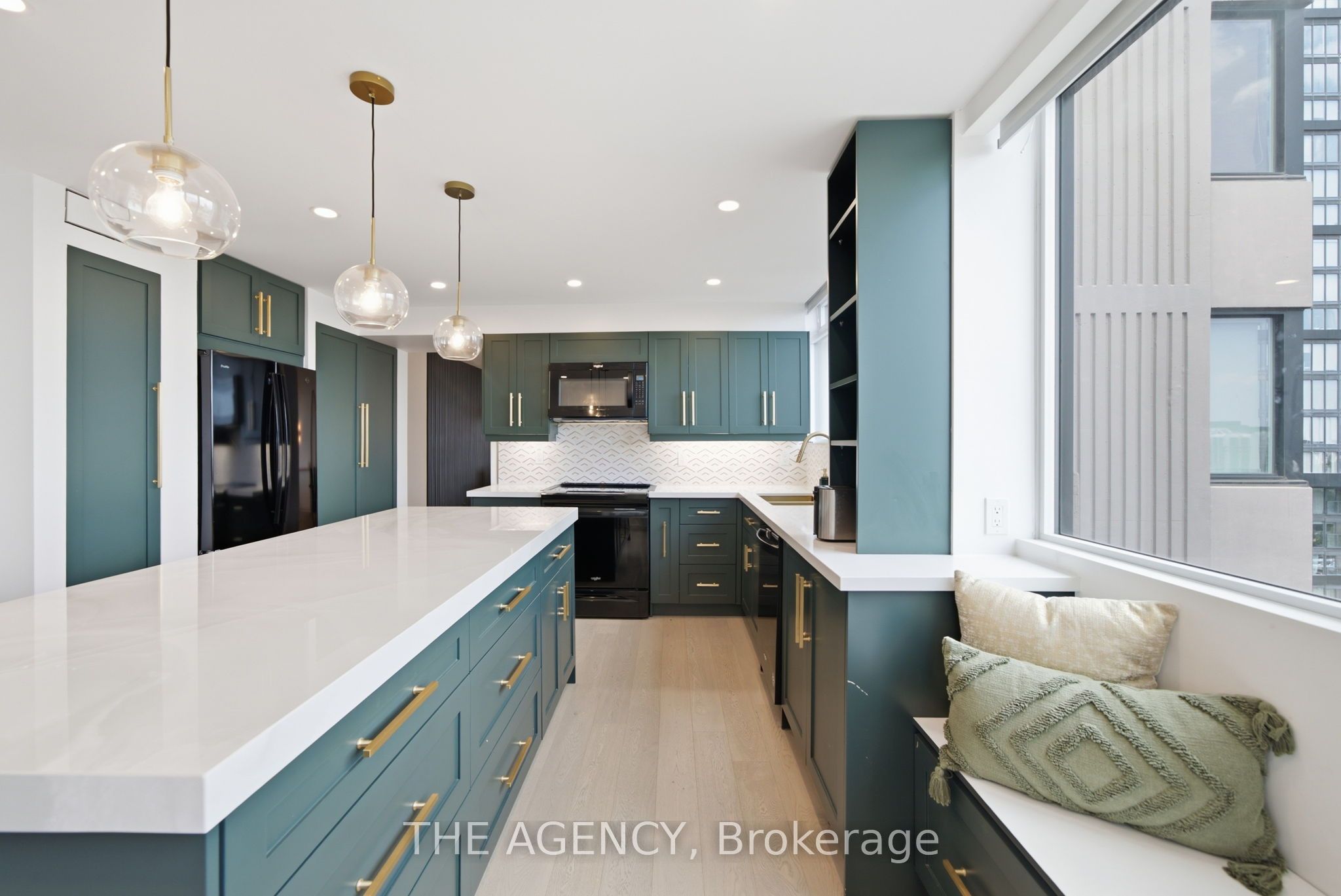 256 Jarvis Street 15c Property Photo 13