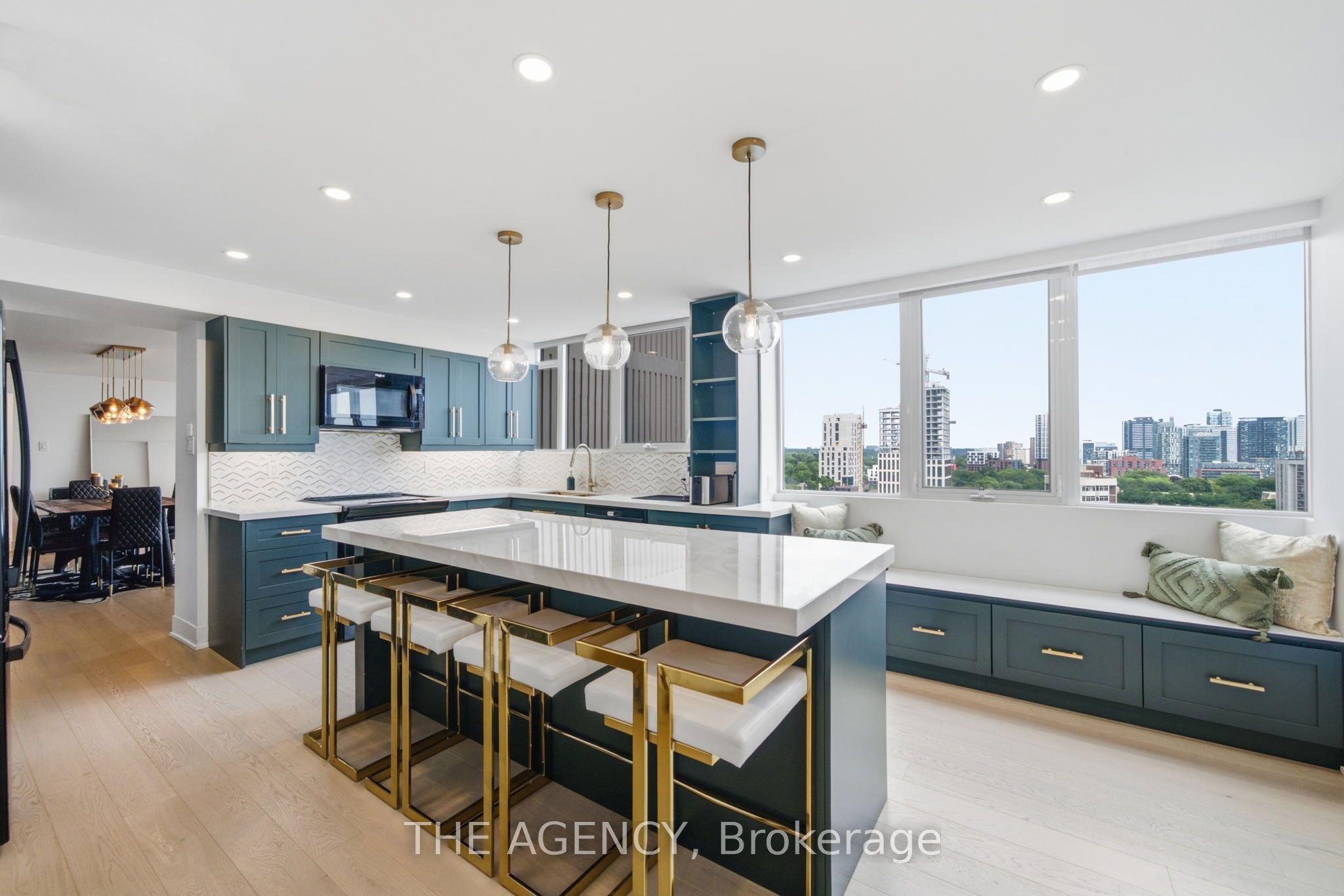 256 Jarvis Street 15c Property Photo 16