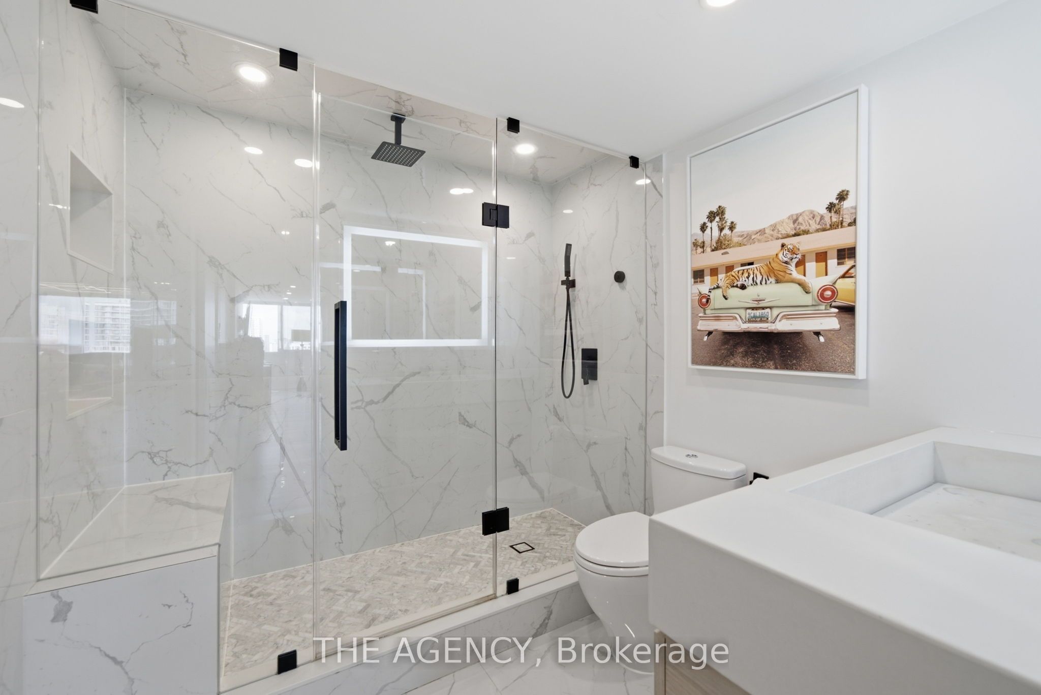 256 Jarvis Street 15c Property Photo 21