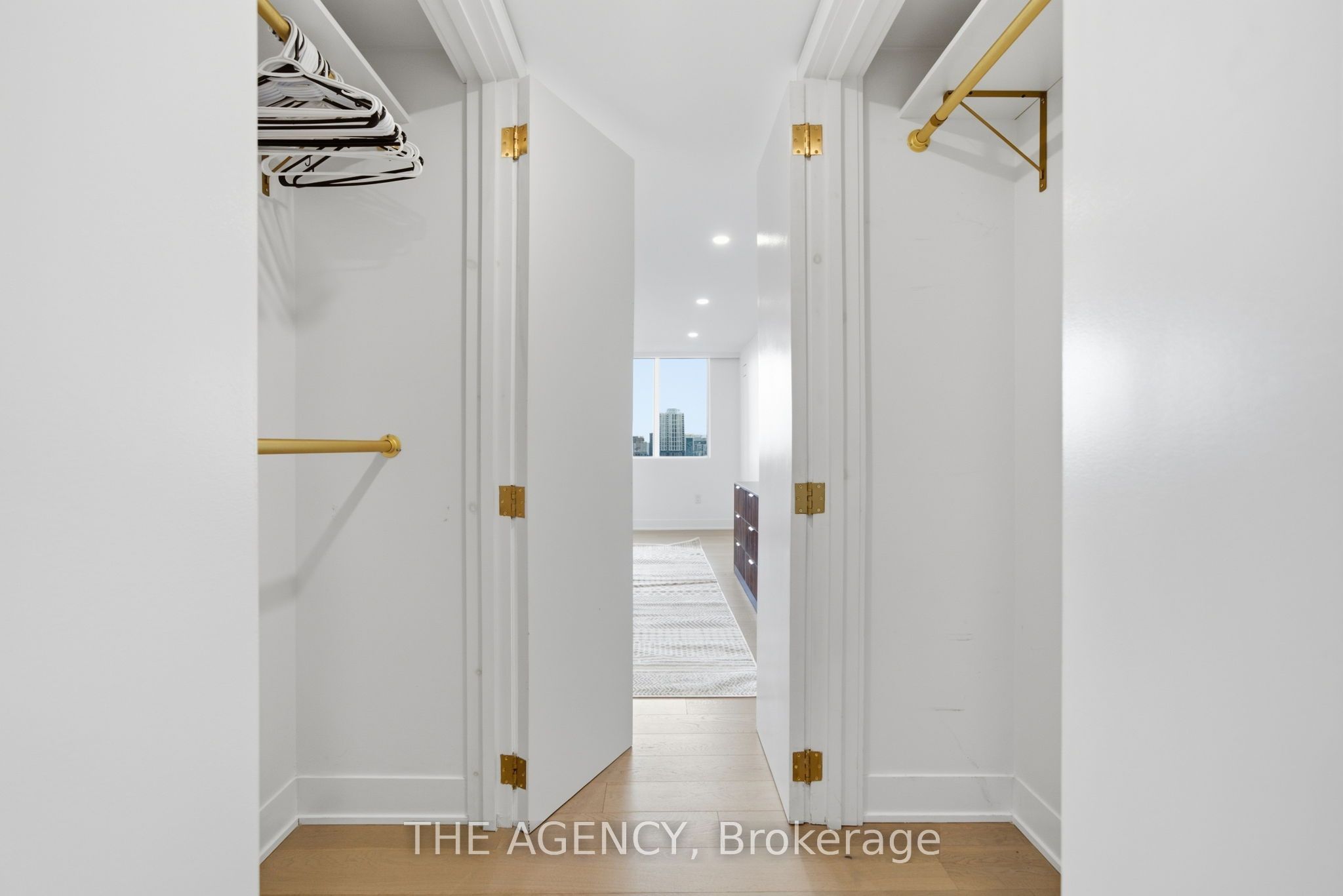 256 Jarvis Street 15c Property Photo 27