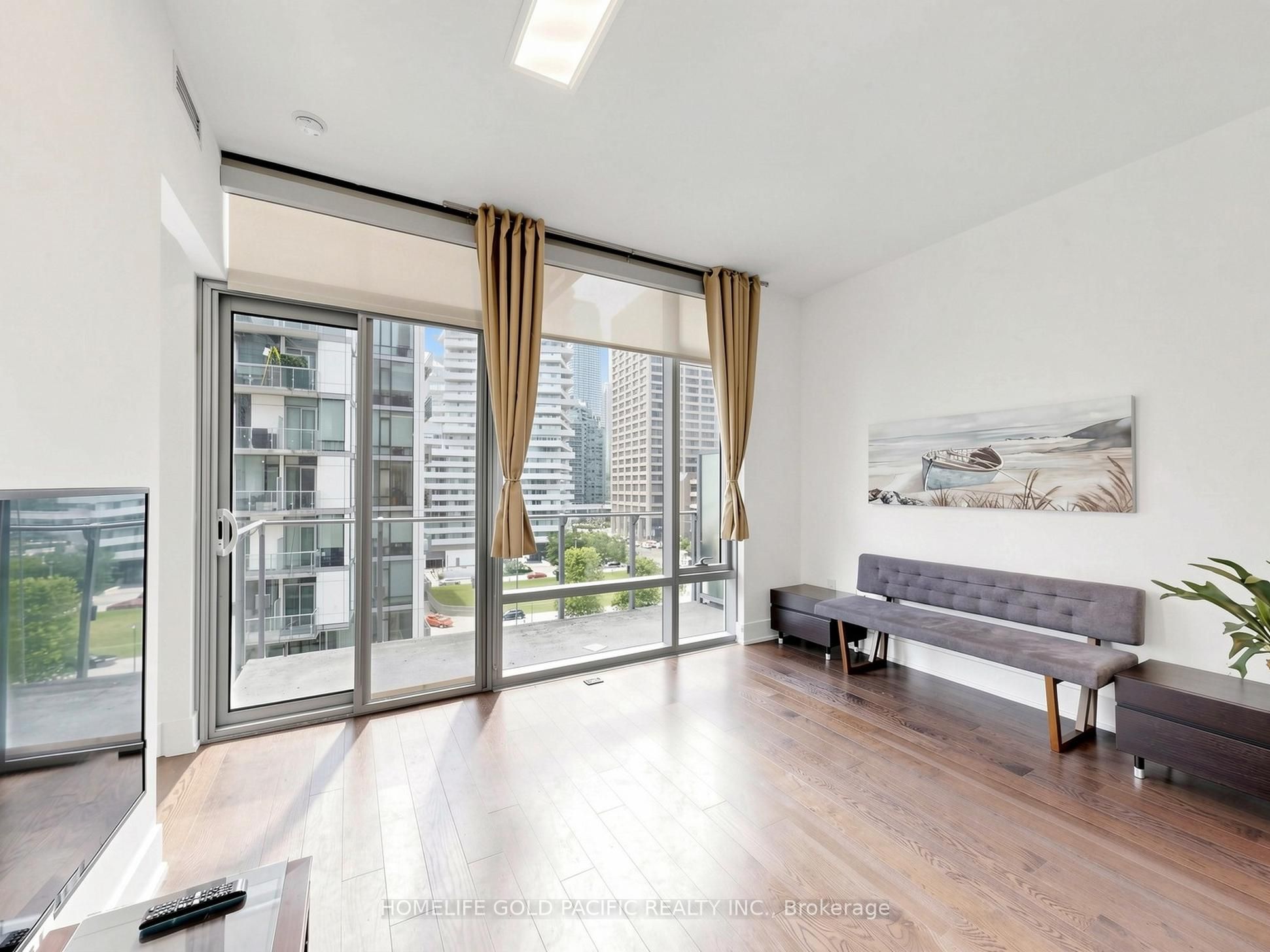 39 Queens Quay E 732 Property Photo 6