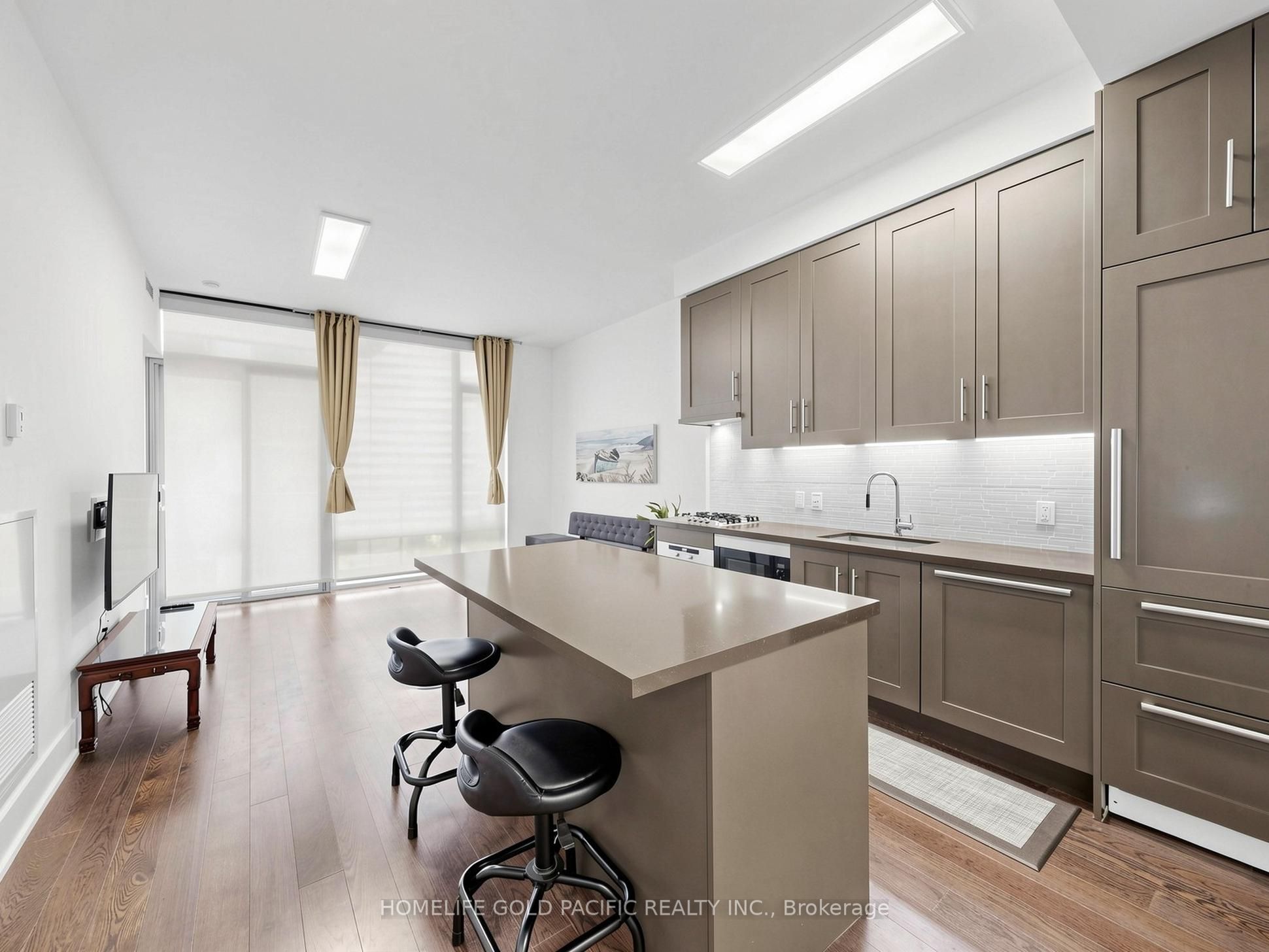 39 Queens Quay E 732 Property Photo 12