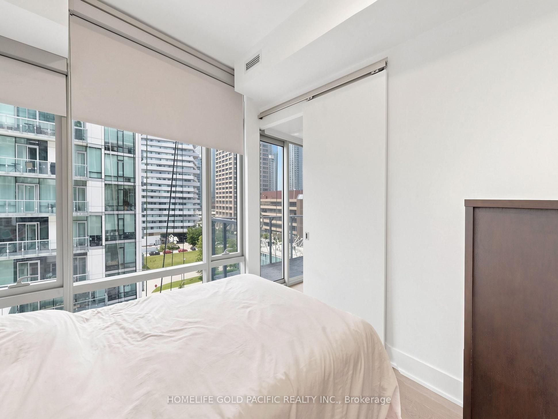 39 Queens Quay E 732 Property Photo 22