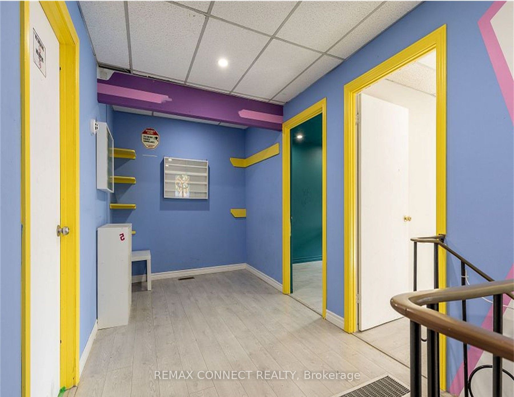 1105 Bathurst Street Property Photo 8