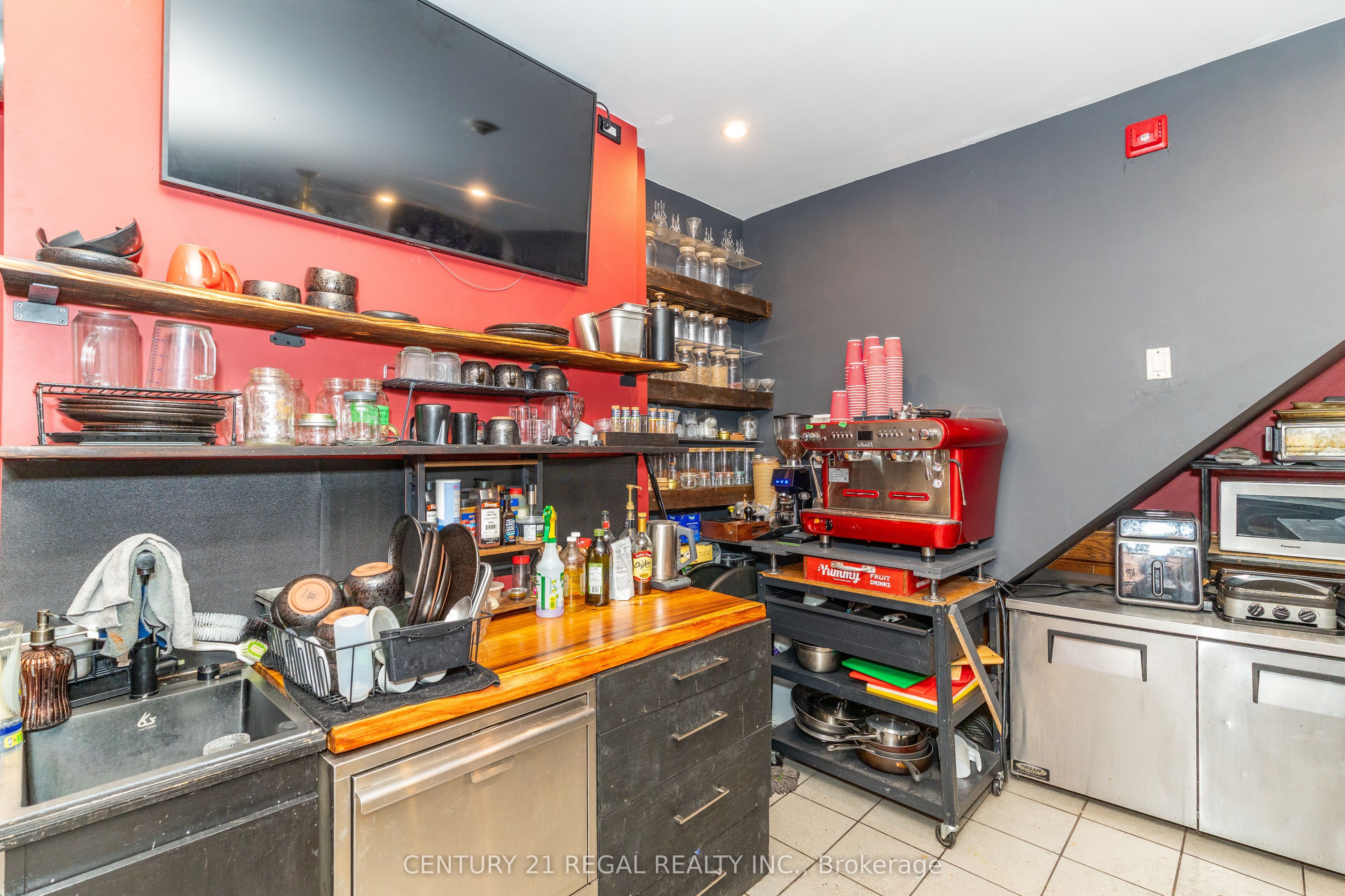 1150 Davenport Road Property Photo 5