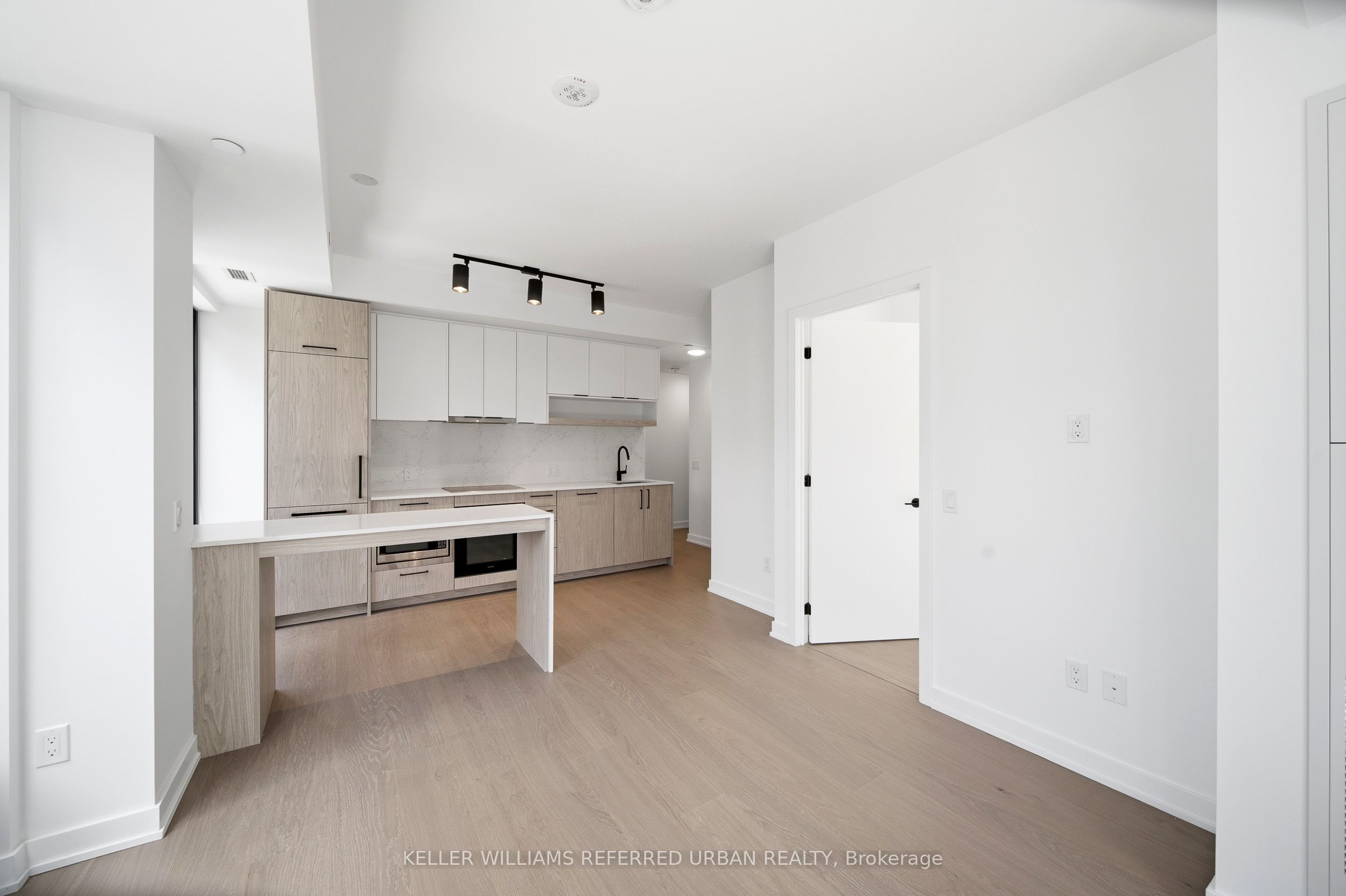 89 Montclair Avenue 1525 Property Photo 10