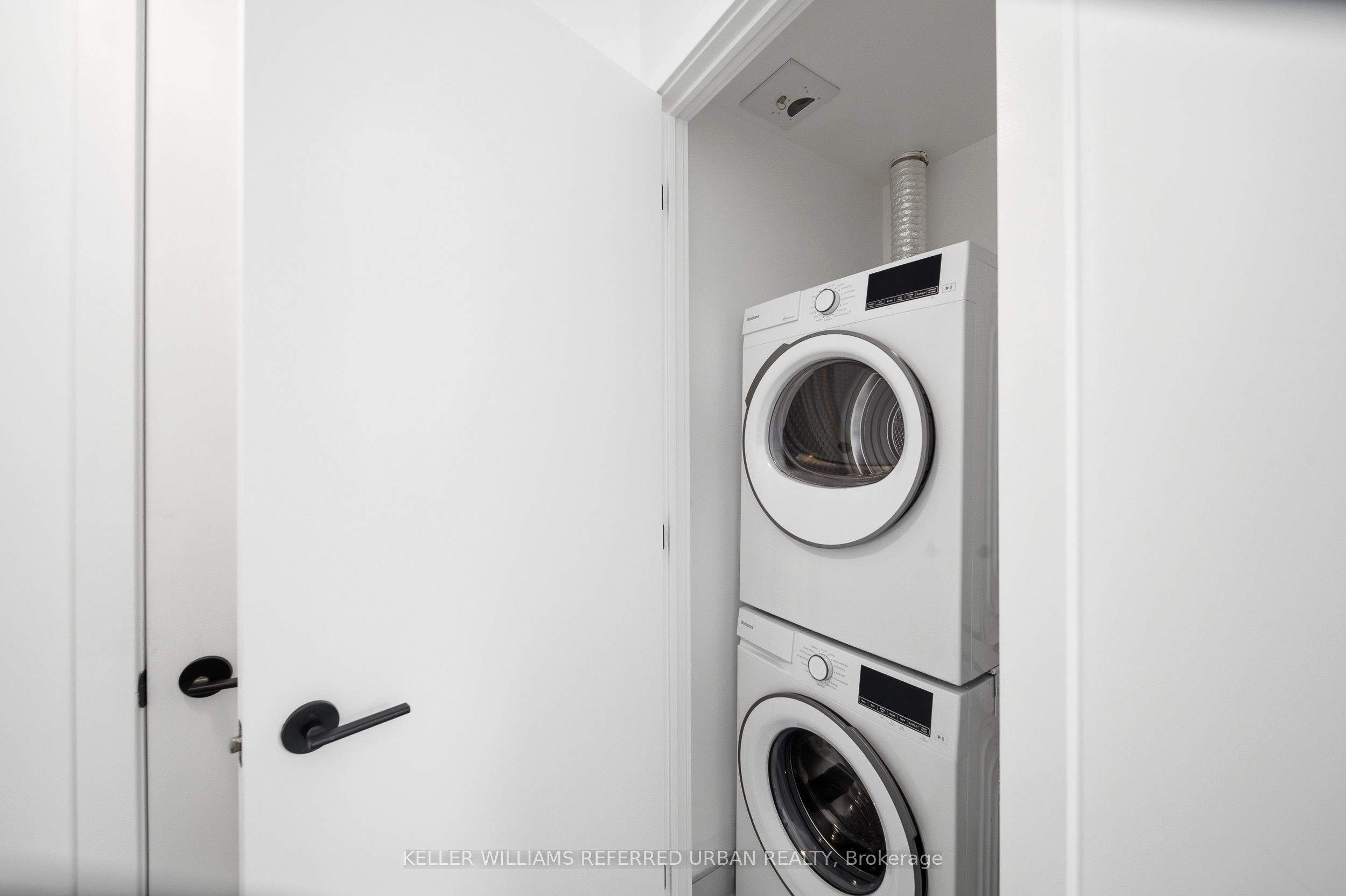 89 Montclair Avenue 1525 Property Photo 20