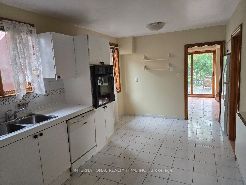 607 Coldstream Avenue Property Photo 10