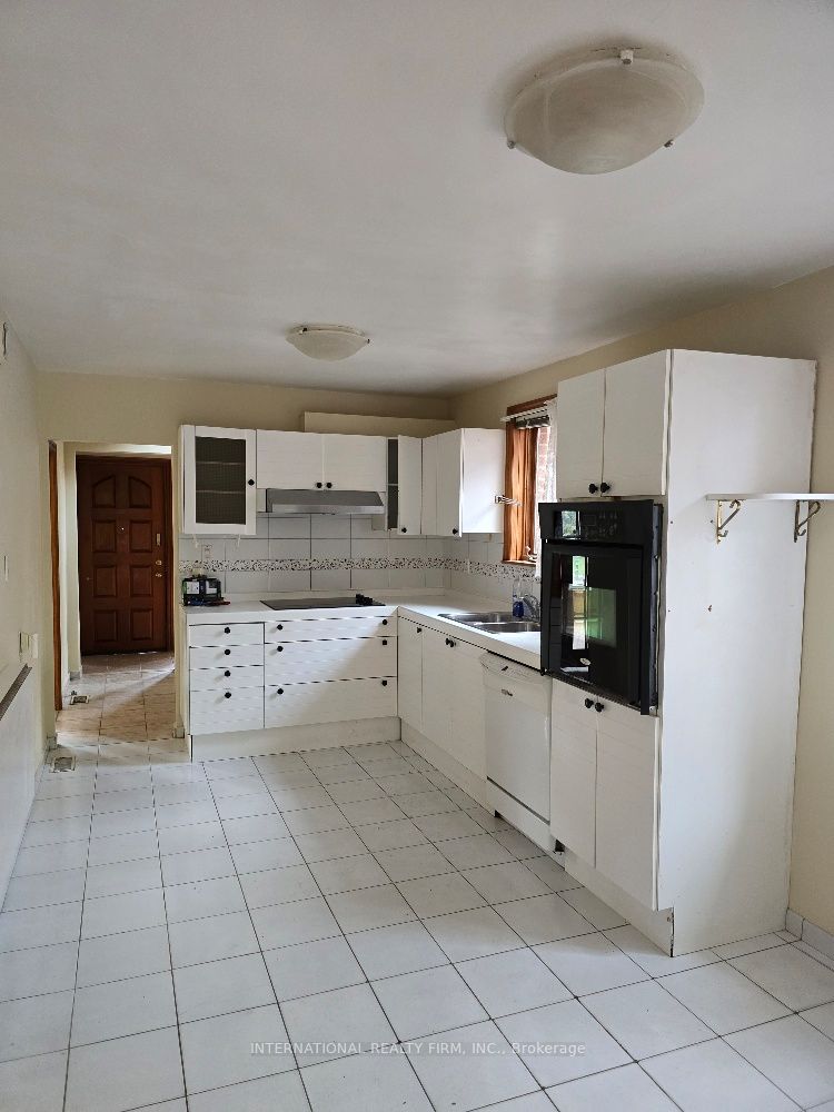 607 Coldstream Avenue Property Photo 11