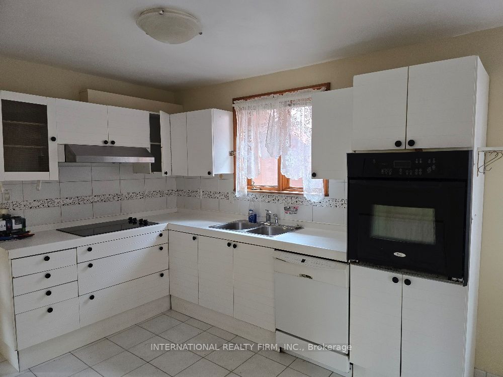 607 Coldstream Avenue Property Photo 12