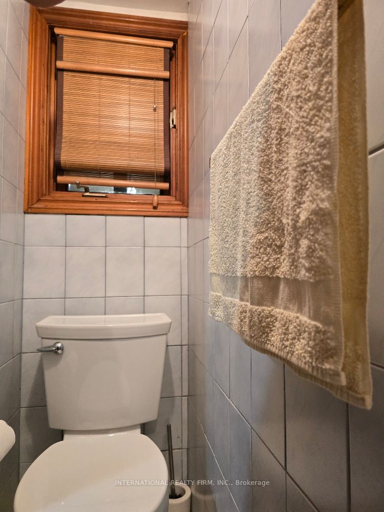 607 Coldstream Avenue Property Photo 17