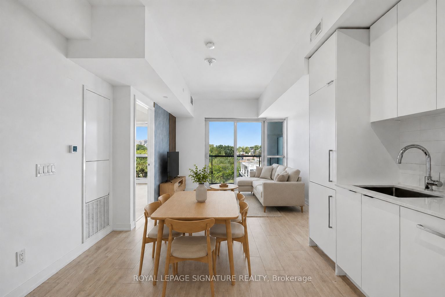 181 Sheppard Avenue E 503 Property Photo 1