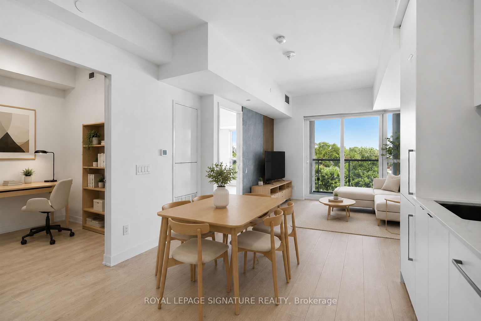 181 Sheppard Avenue E 503 Property Photo 8
