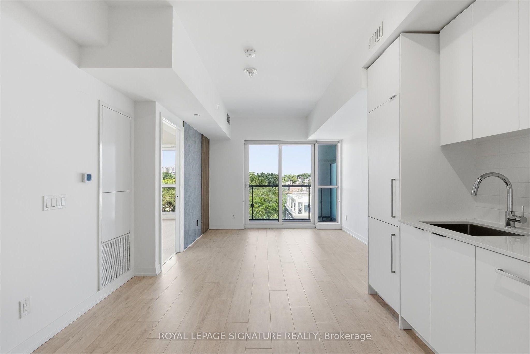 181 Sheppard Avenue E 503 Property Photo 9