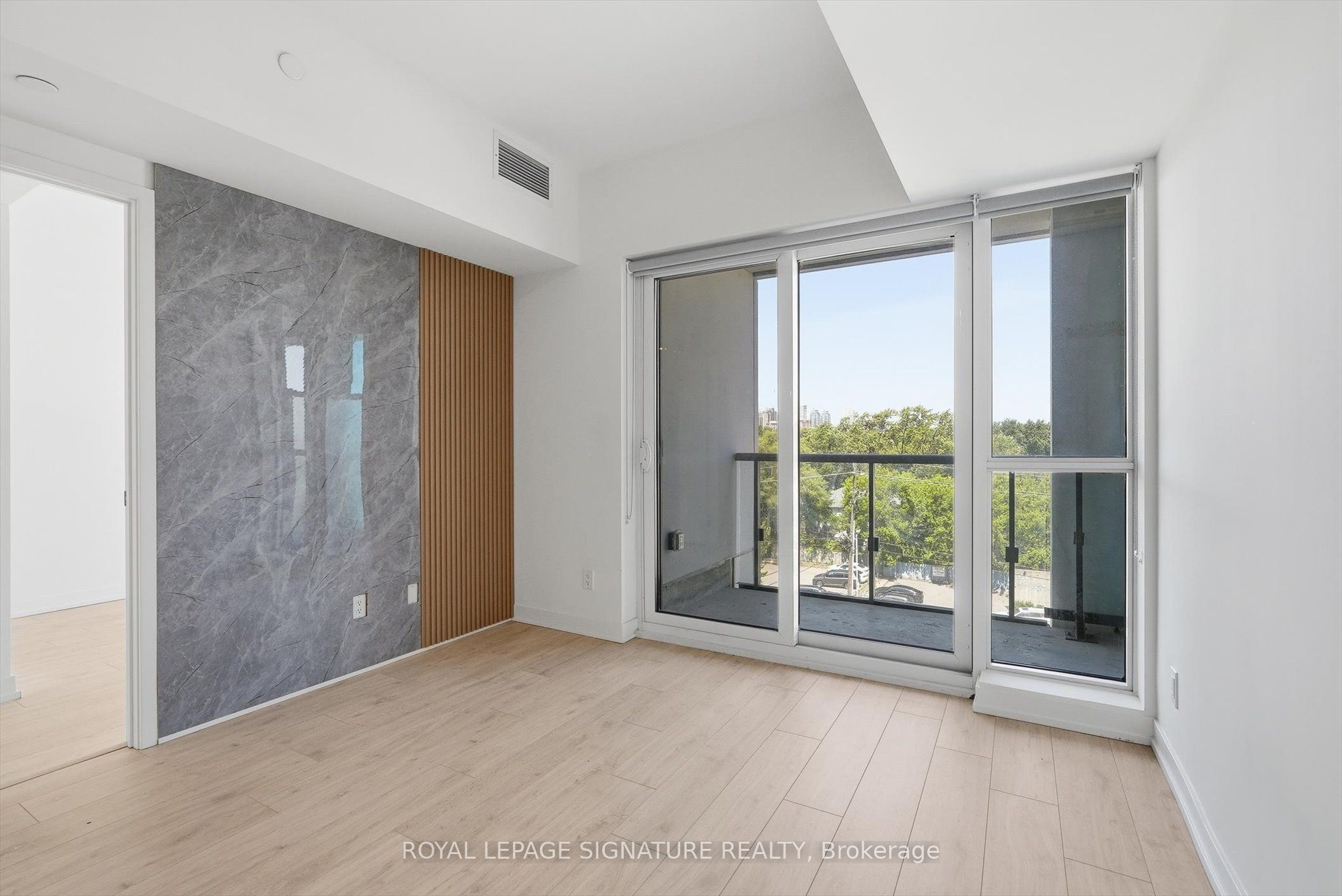 181 Sheppard Avenue E 503 Property Photo 10