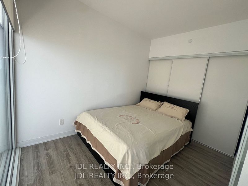 42 Charles Street E 3609 Property Photo 3