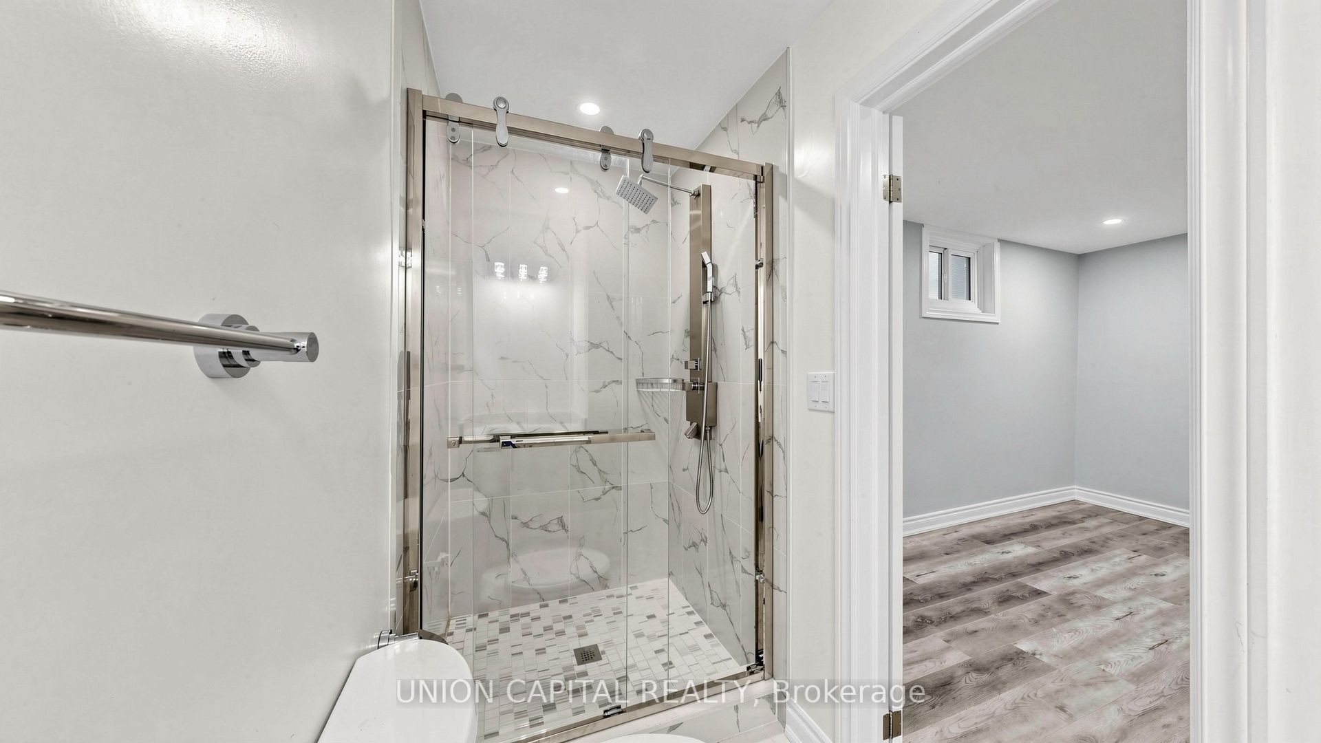 6 Windy Golf Way Property Photo 15
