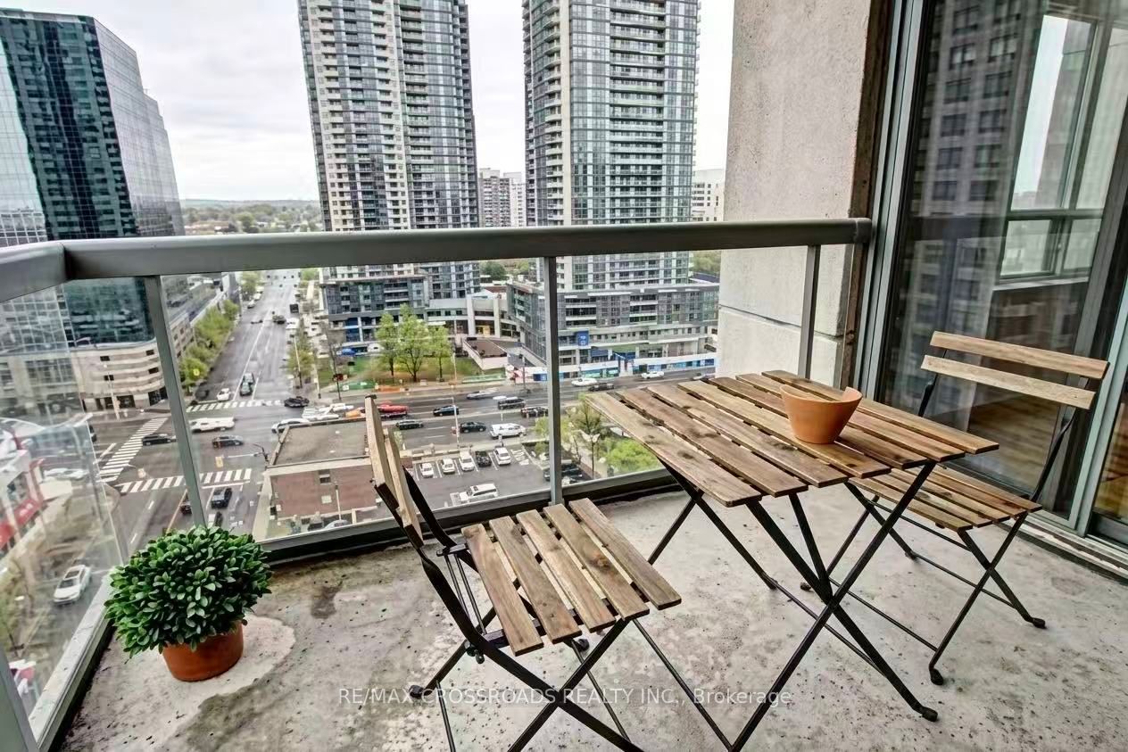 28 Empress Avenue 2012 Property Photo 8