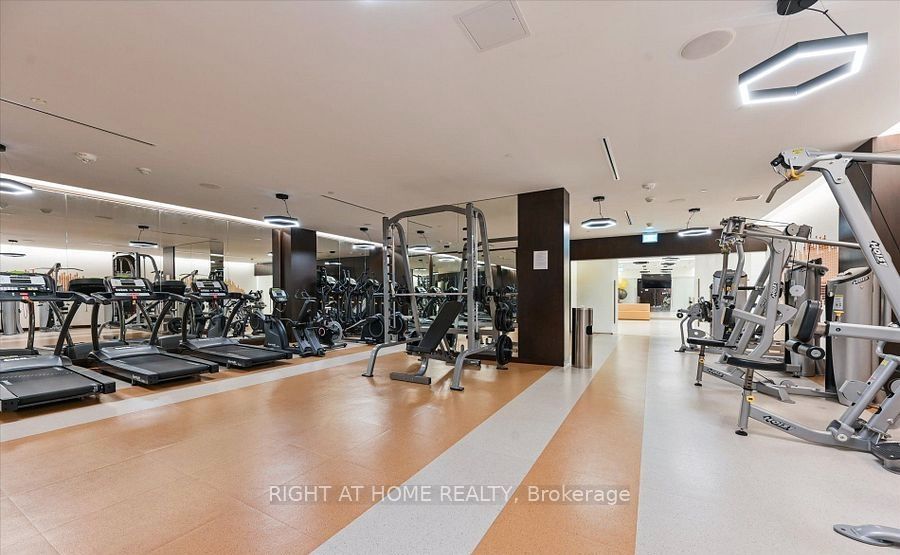 6 Sonic Way 1405 Property Photo 14