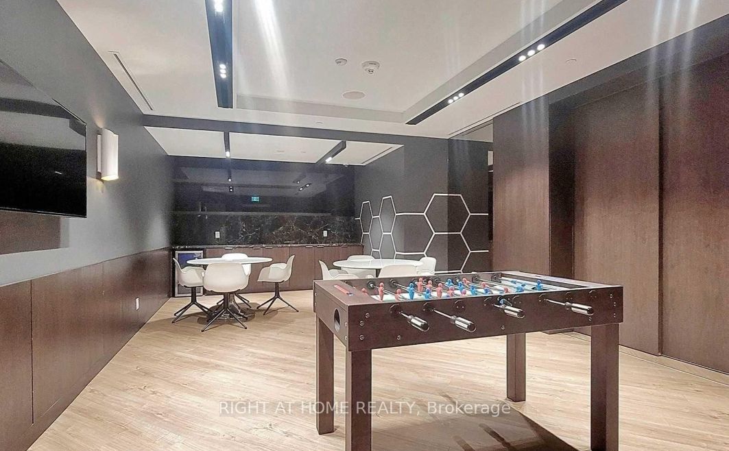 6 Sonic Way 1405 Property Photo 17