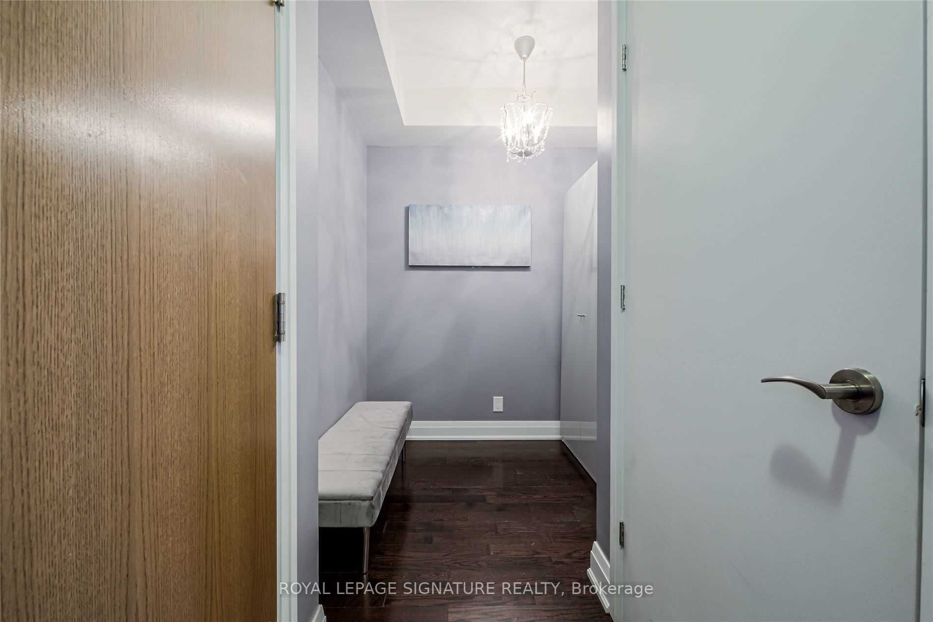 21 Clairtrell Road 408 Property Photo 7