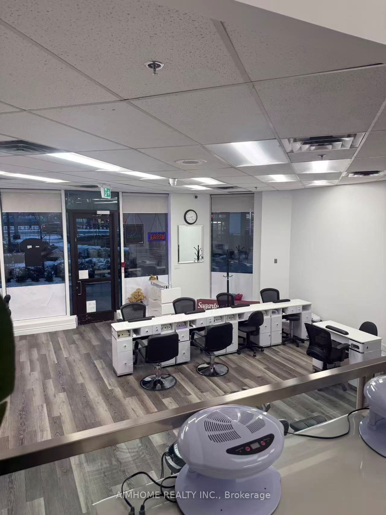 6a Yonge Street Property Photo 5