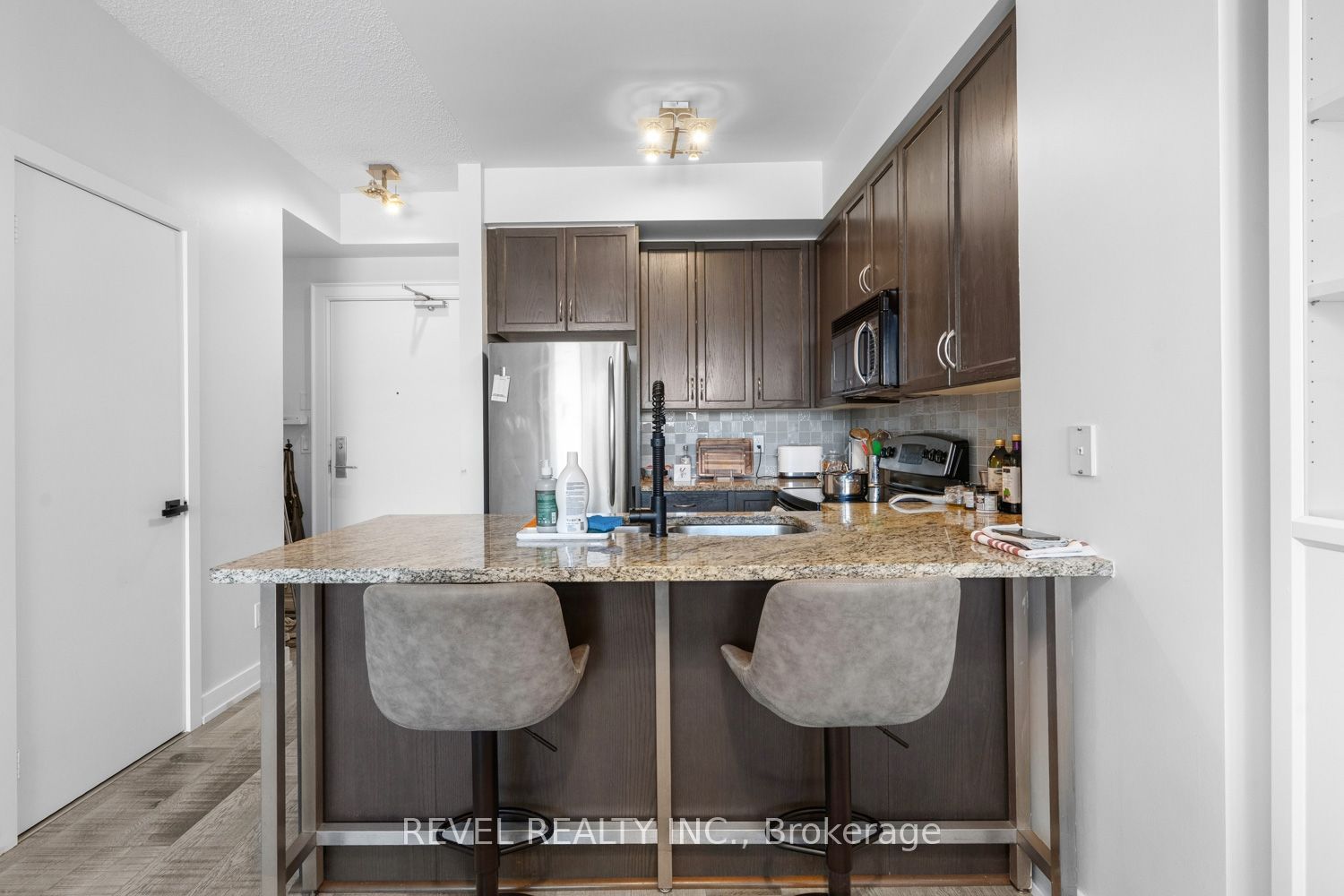 438 King Street W 1119 Property Photo 8