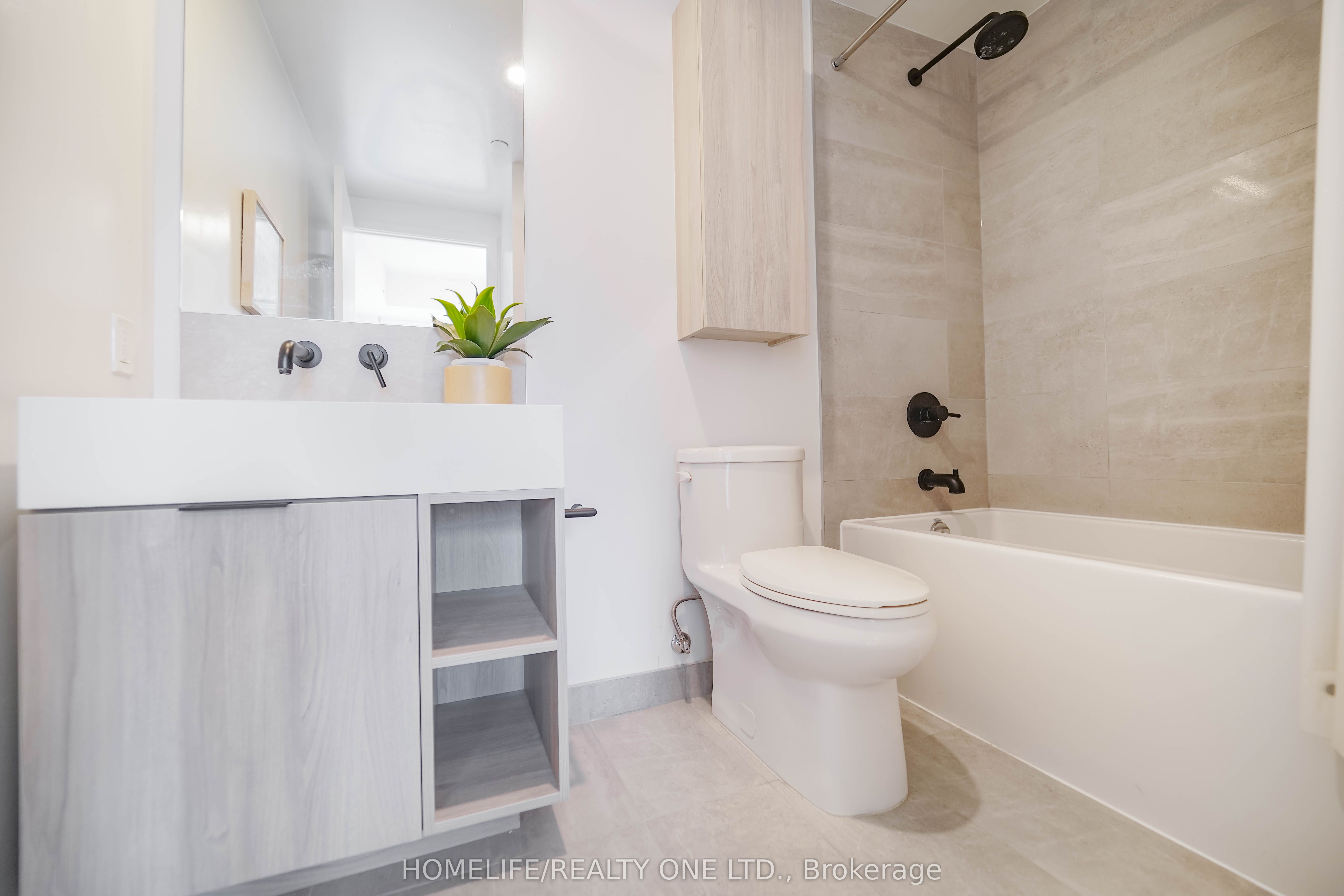 108 Peter Street 4803 Property Photo 34