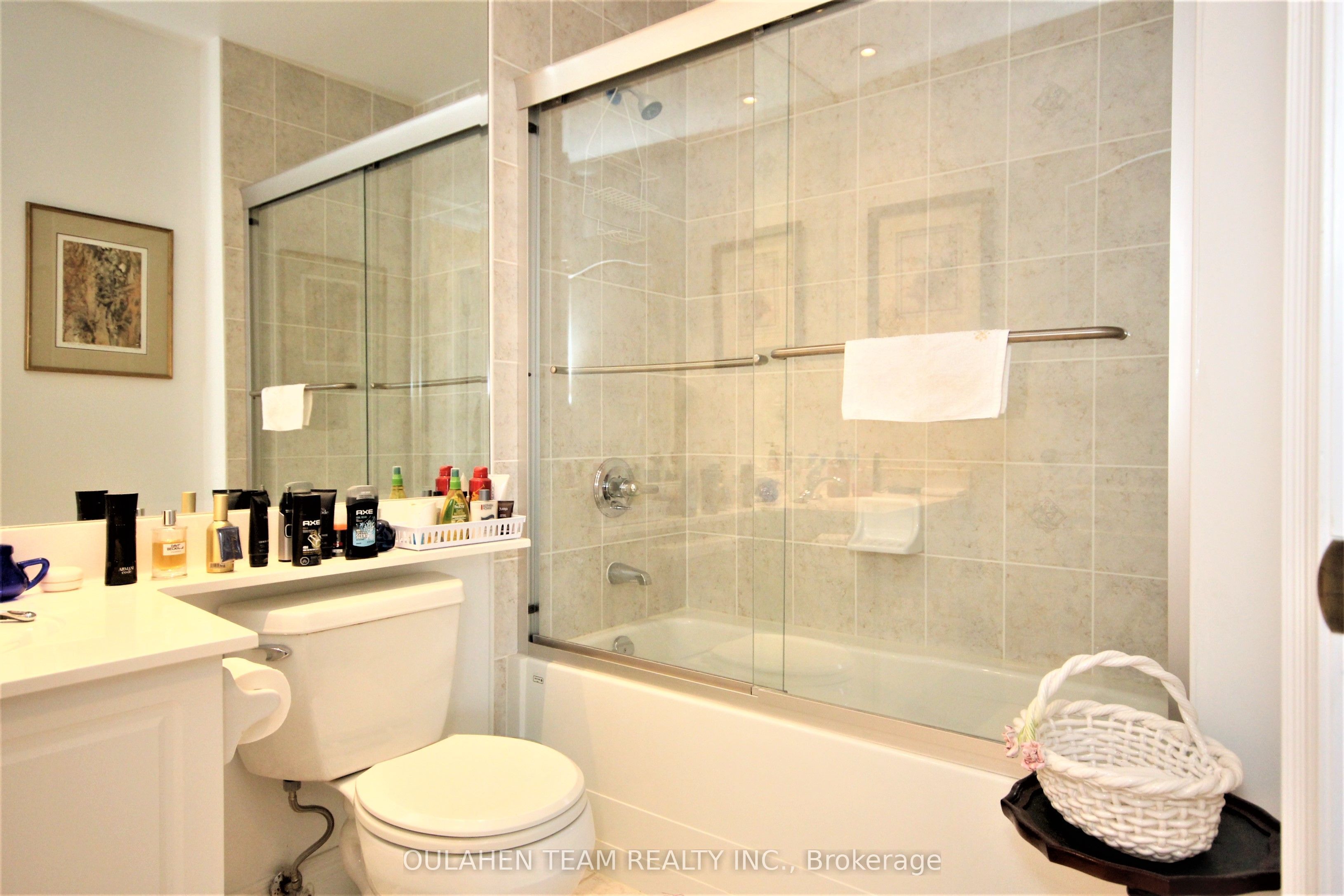 1 Clairtrell Road 1007 Property Photo 8