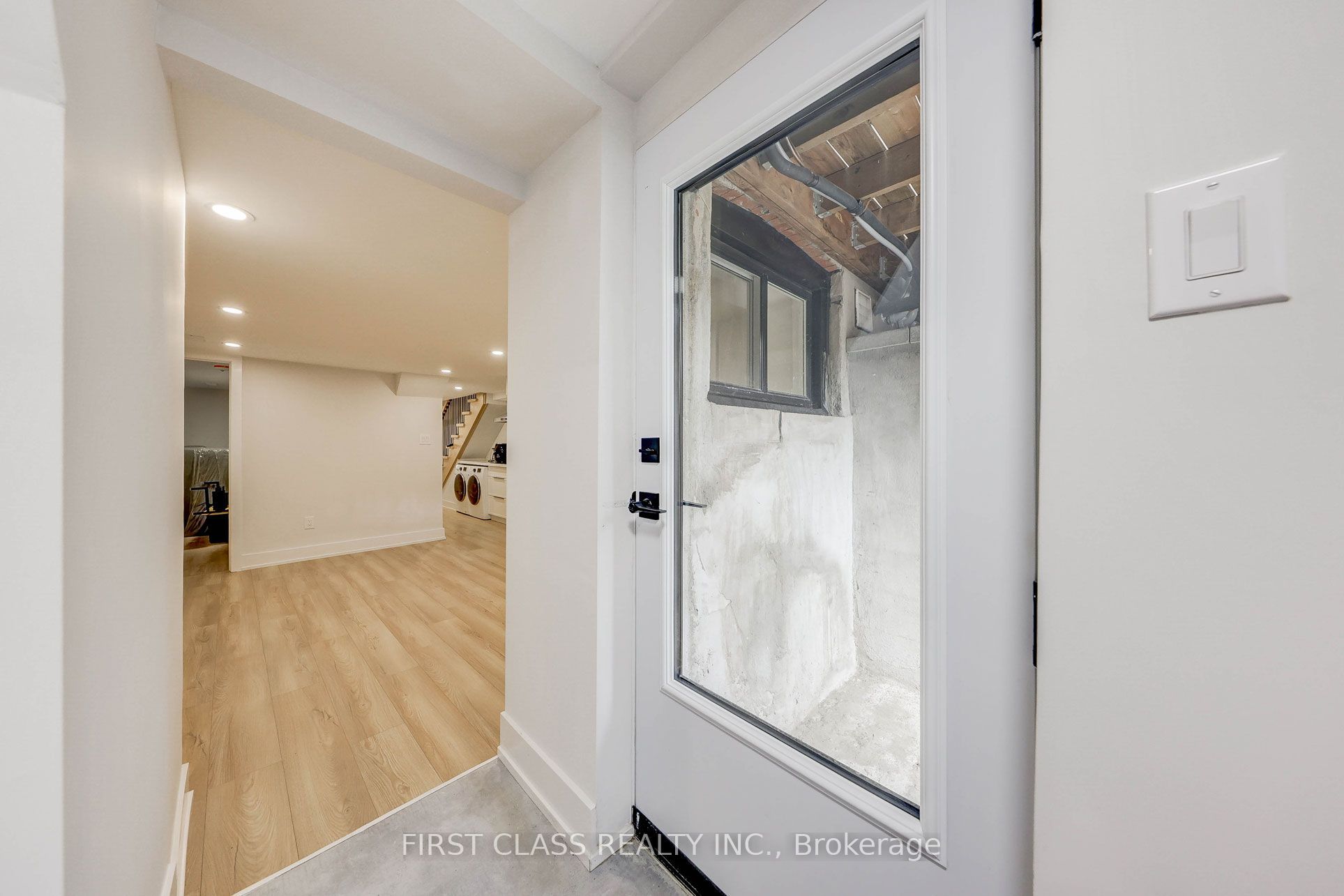 431 Roxton Road Basement Property Photo 4