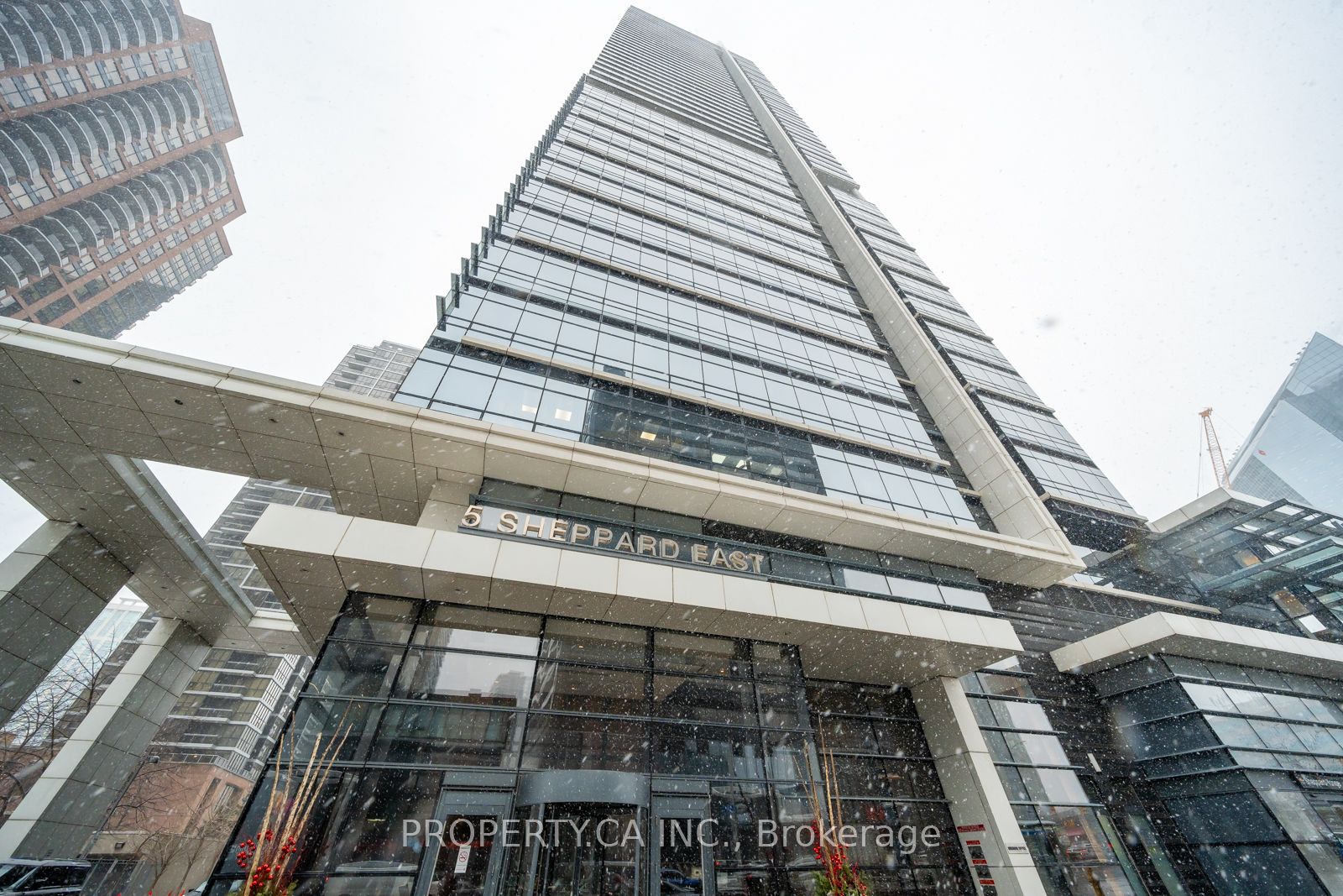 5 Sheppard Avenue E 4221 Property Photo 3