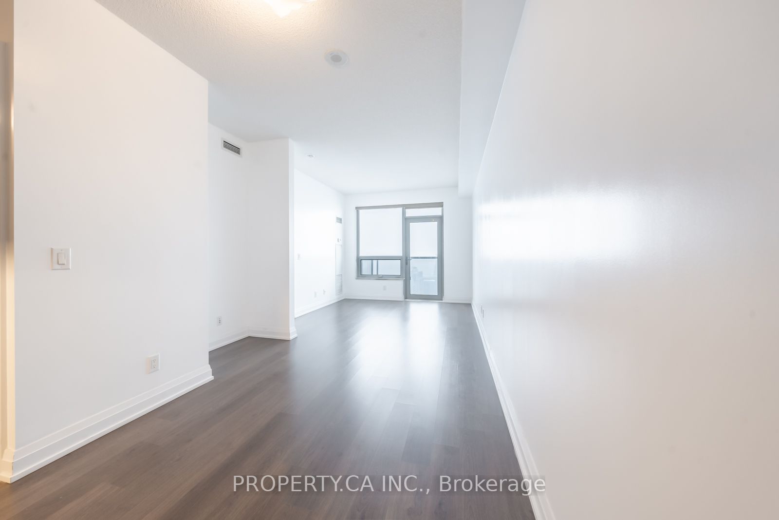 5 Sheppard Avenue E 4221 Property Photo 19