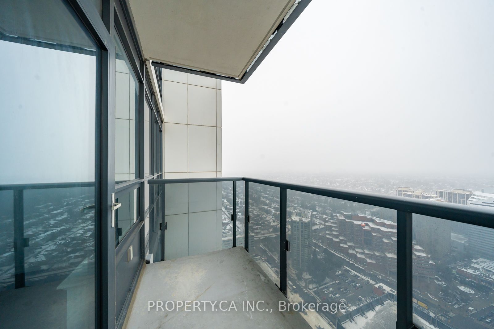 5 Sheppard Avenue E 4221 Property Photo 23