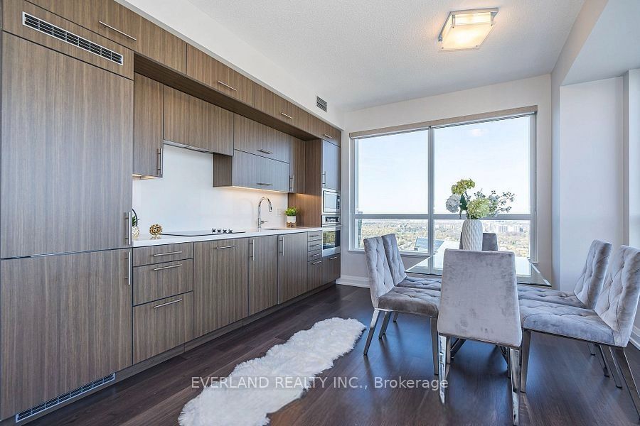 5 Sheppard Avenue E 3620 Property Photo 2