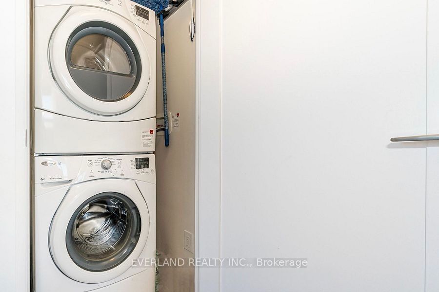 5 Sheppard Avenue E 3620 Property Photo 14